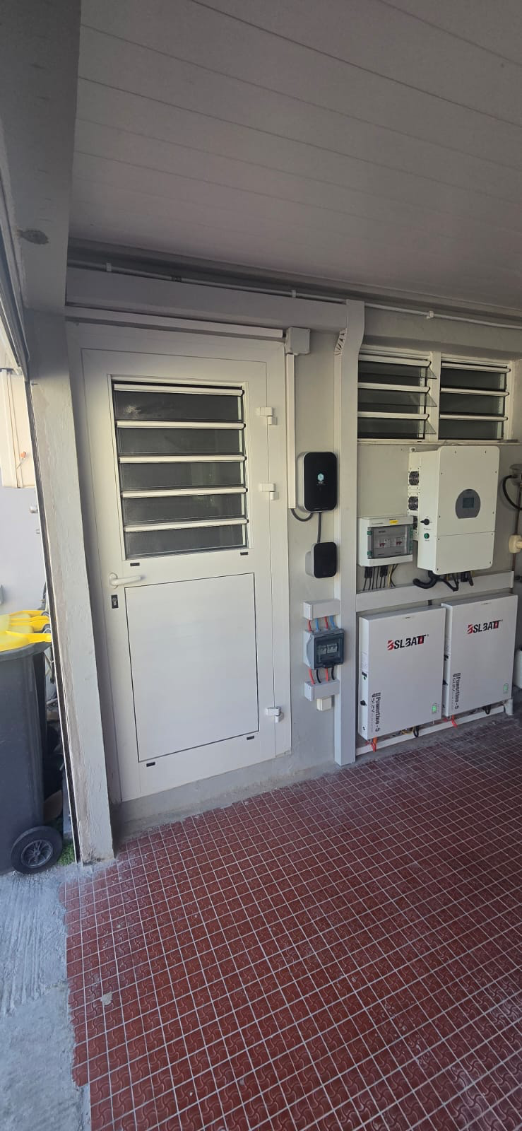 Installation de batteries domestiques par High Tech Energy